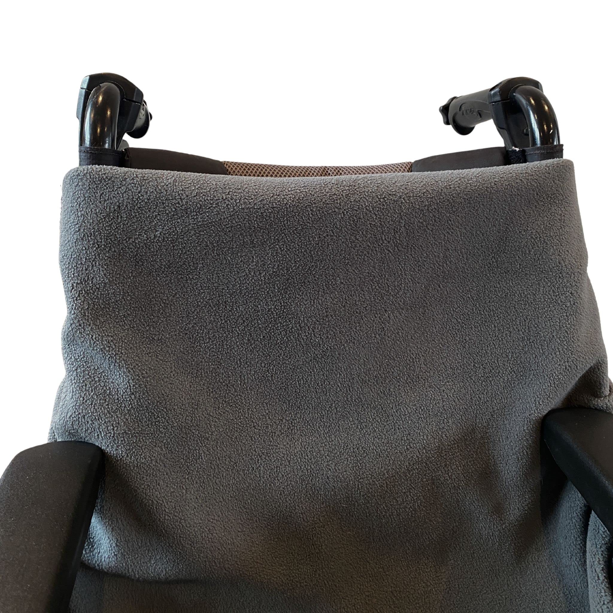 Wheelchair Fleece Cosy wrap. Warm, Fleece Leg wrap, footmuff Fitting All Adult wheelchairs and Mobility Scooters. Easy to fit and Fasten. Cozy Toes Provides Warmth and Protection